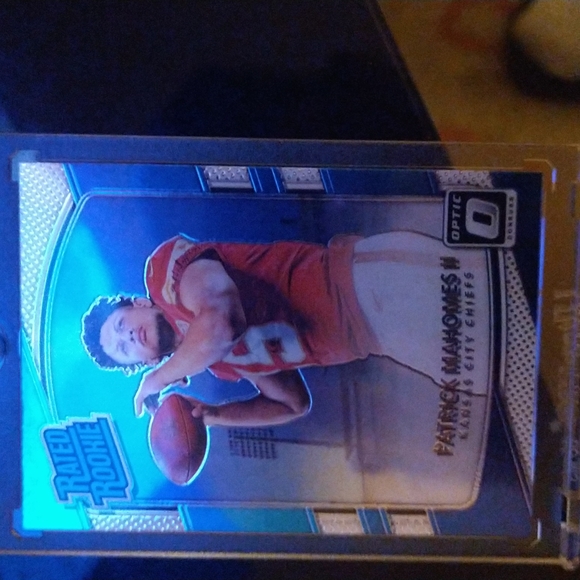 Rated rookie 177 Patrick Mahomes holo ready 4 grade - Picture 2 of 8